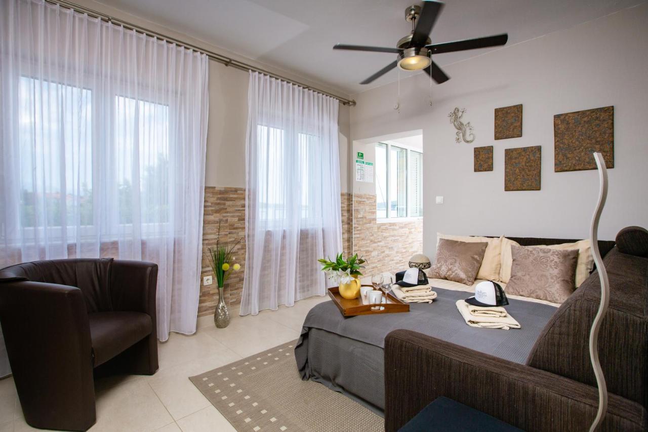 Villa Riva Barbat na Rabu Ngoại thất bức ảnh